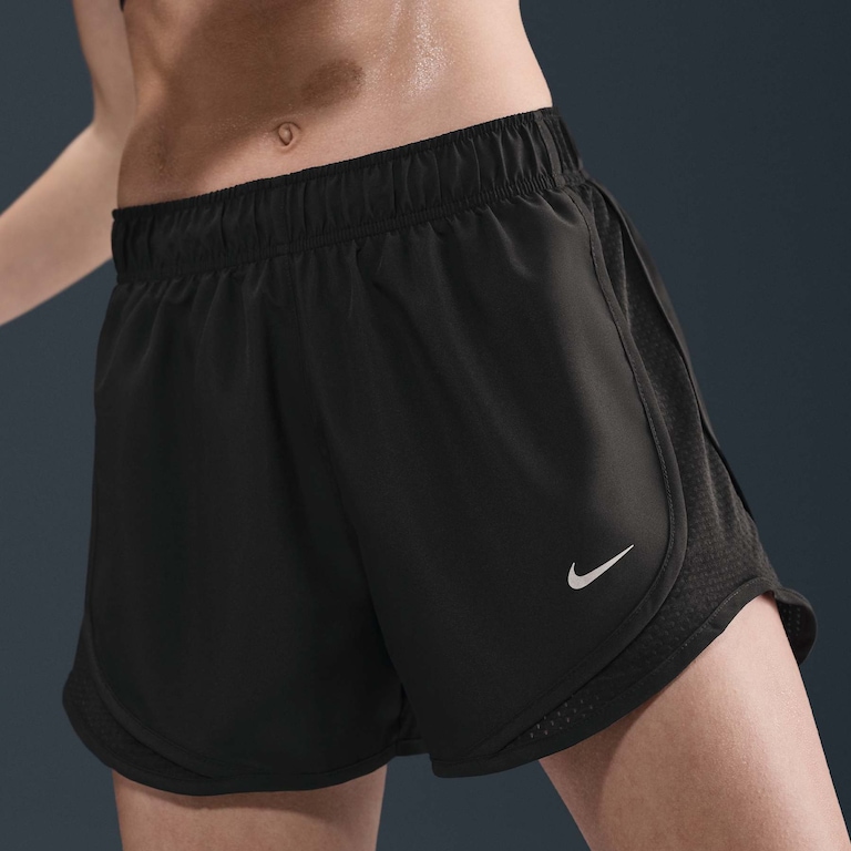 Shorts Nike Dri-Fit Tempo Feminino - Foto 2