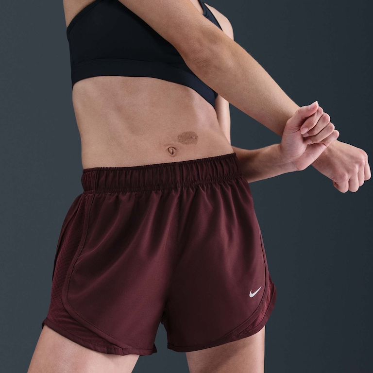 Shorts Nike Dri-Fit Tempo Feminino - Foto 2