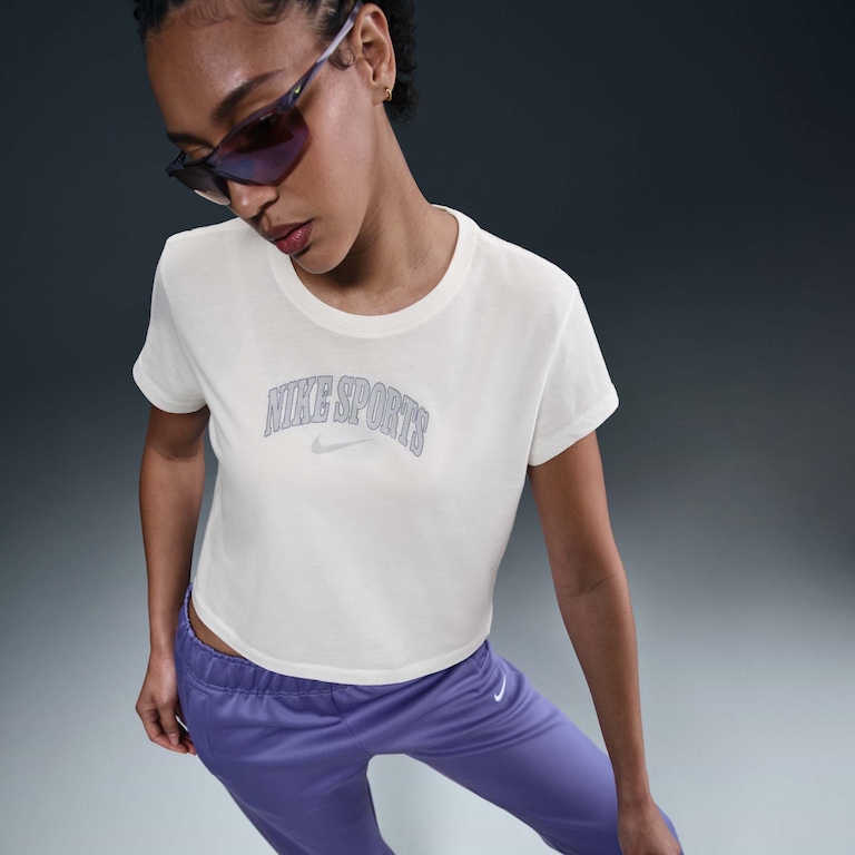 Camiseta Nike Sportswear Phoenix Feminina - Foto 3