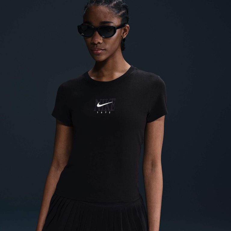 Camiseta Nike Sportswear Essential GRX Feminina - Foto 6
