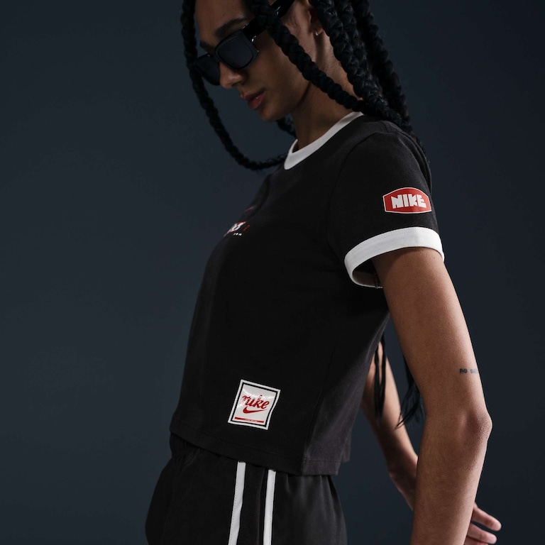 Camiseta Nike Sportswear Club Feminina - Foto 2