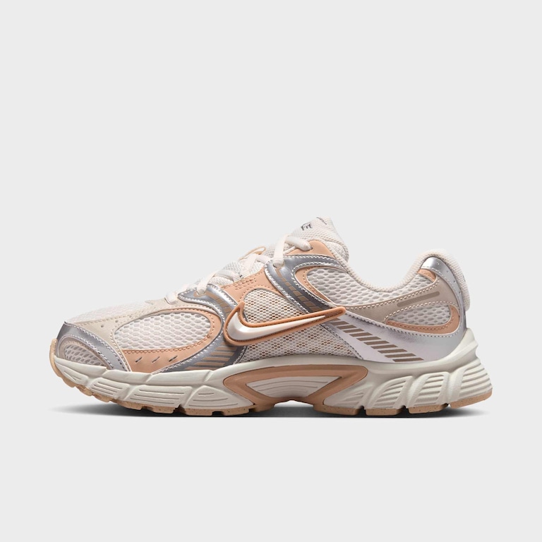 Tênis Nike V5 Runner Feminino - Foto 1