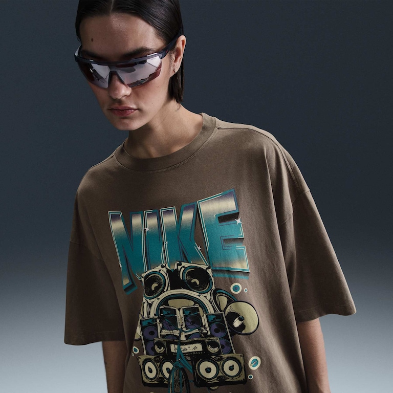 Camiseta Nike Sportswear Essential Feminina - Foto 1