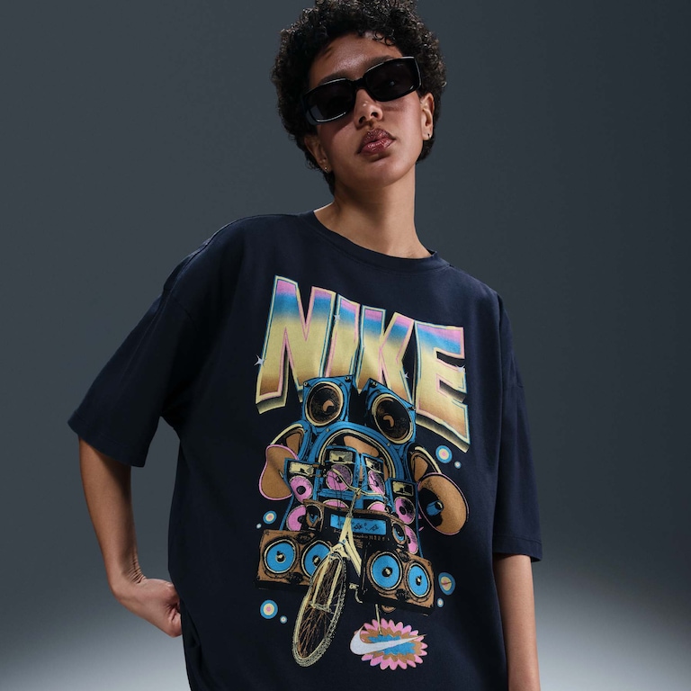 Camiseta Nike Sportswear Essential Feminina - Foto 1