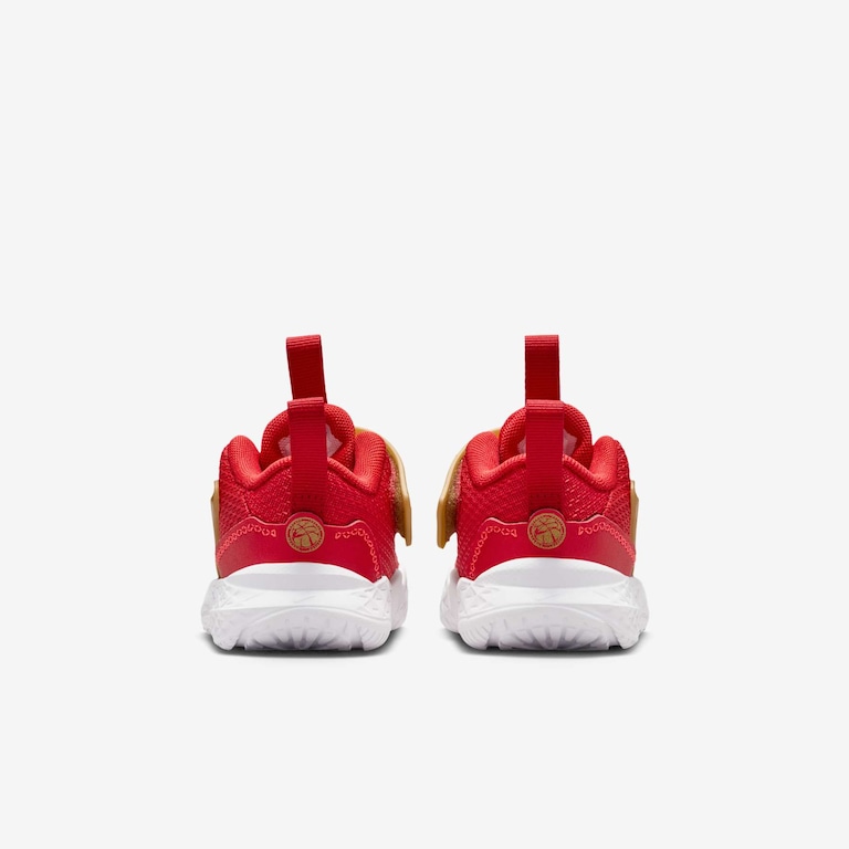 Tênis Nike Team Hustle D12 Infantil - Foto 6