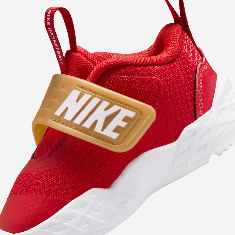 Tênis Nike Team Hustle D12 Infantil - Foto 8
