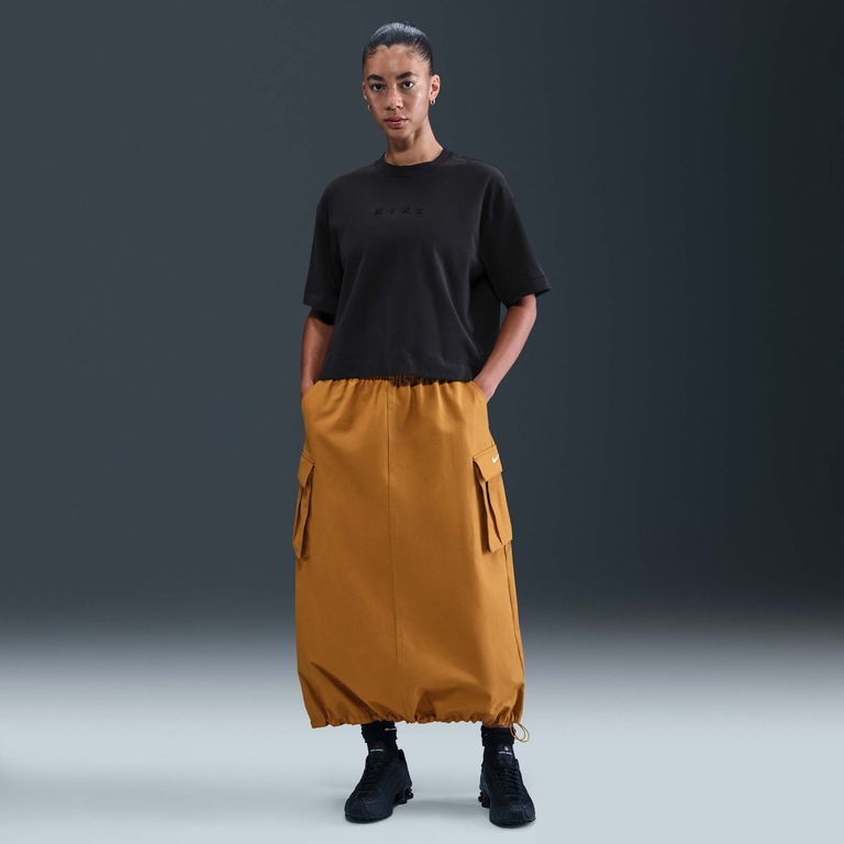 Camiseta Nike Sportswear Boxy Feminina - Foto 4