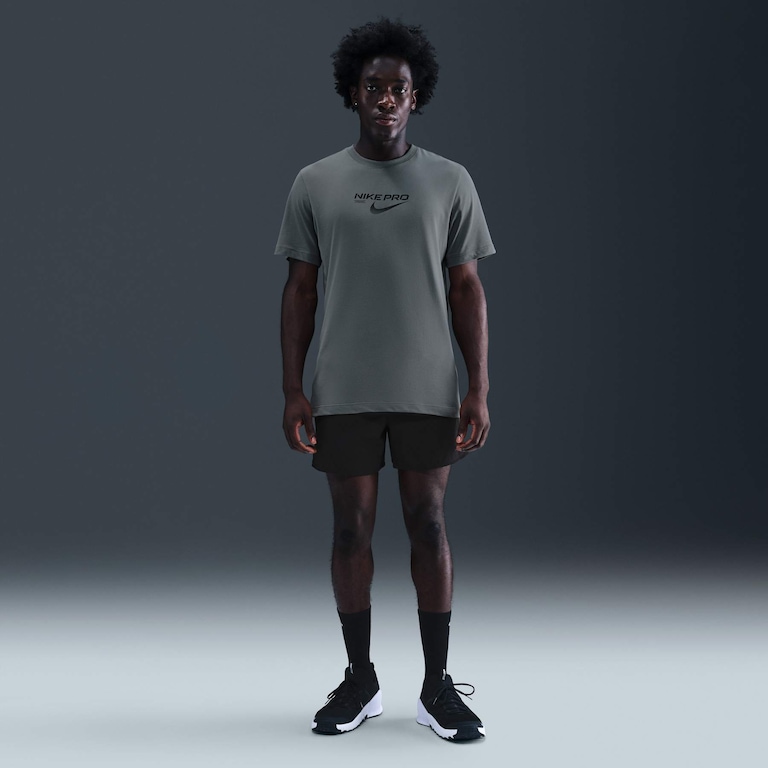 Camiseta Dri-FIT Nike Pro Training Masculina - Foto 4