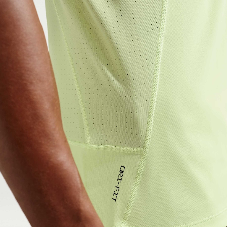 Camiseta Dri-FIT Nike Pro Masculina - Foto 6