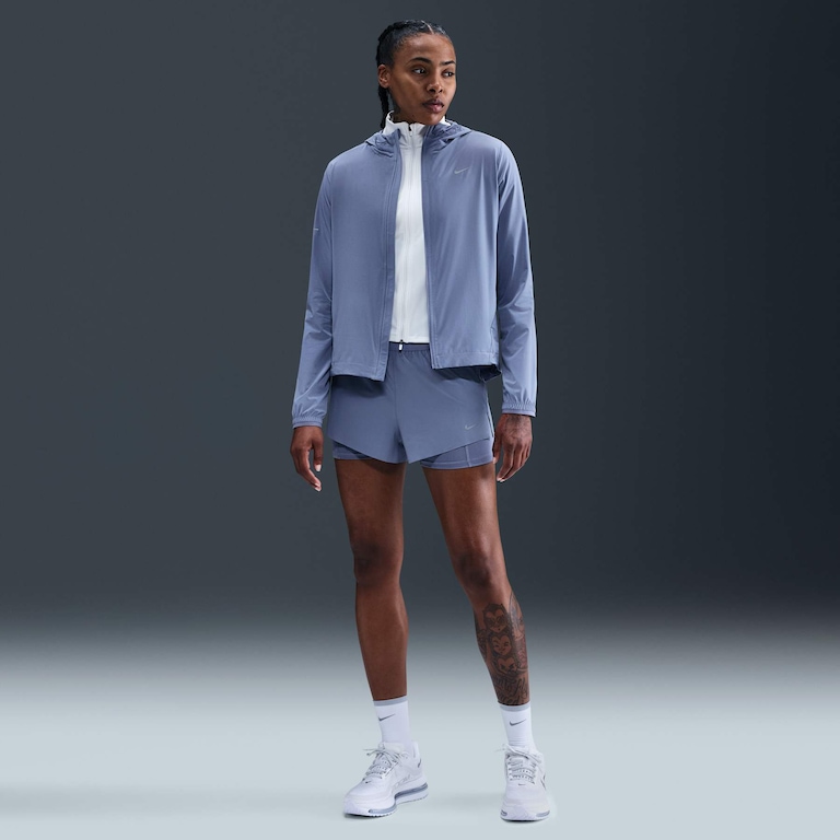 Shorts Nike Dri-FIT Swift Feminino - Foto 1