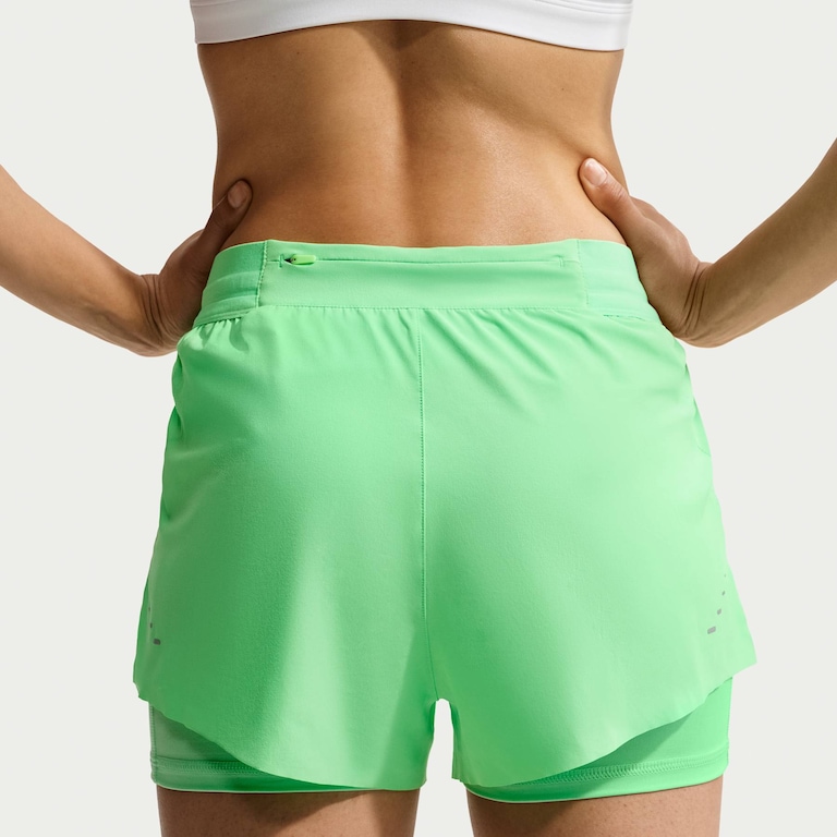 Shorts Nike Dri-FIT Swift 2in1 Feminino - Foto 3