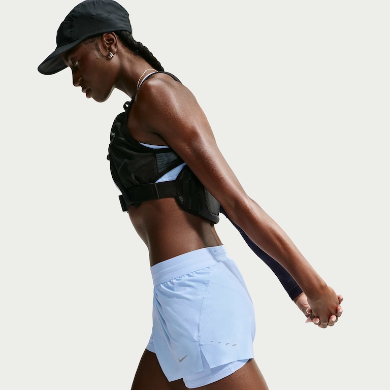 Shorts Nike Dri-FIT Swift 2in1 Feminino - Foto 4