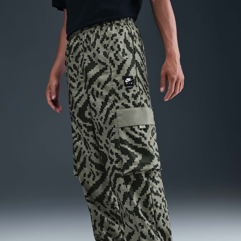 Calça Nike Cargo Air Woven Masculina - Foto 2