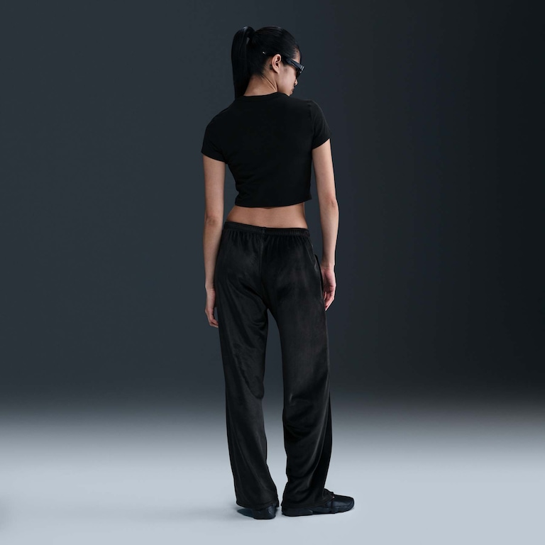 Camiseta Nike Sportswear Chill Knit Cropped Feminina - Foto 5