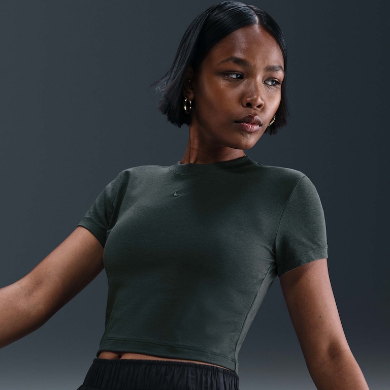 Camiseta Nike Sportswear Chill Knit Cropped Feminina - Foto 3