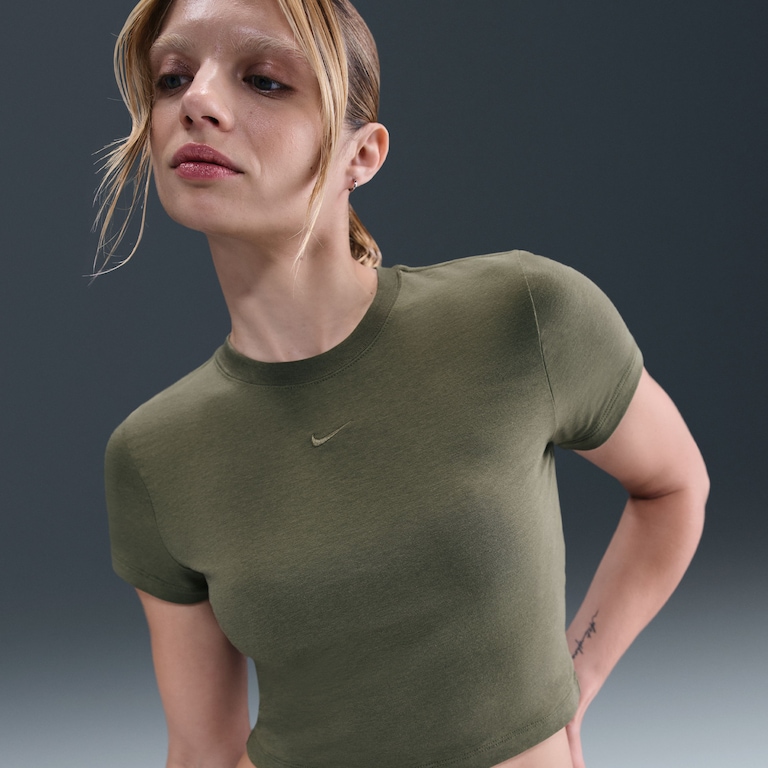 Camiseta Nike Sportswear Chill Knit Cropped Feminina - Foto 2