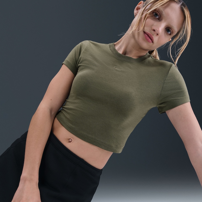 Camiseta Nike Sportswear Chill Knit Cropped Feminina - Foto 3