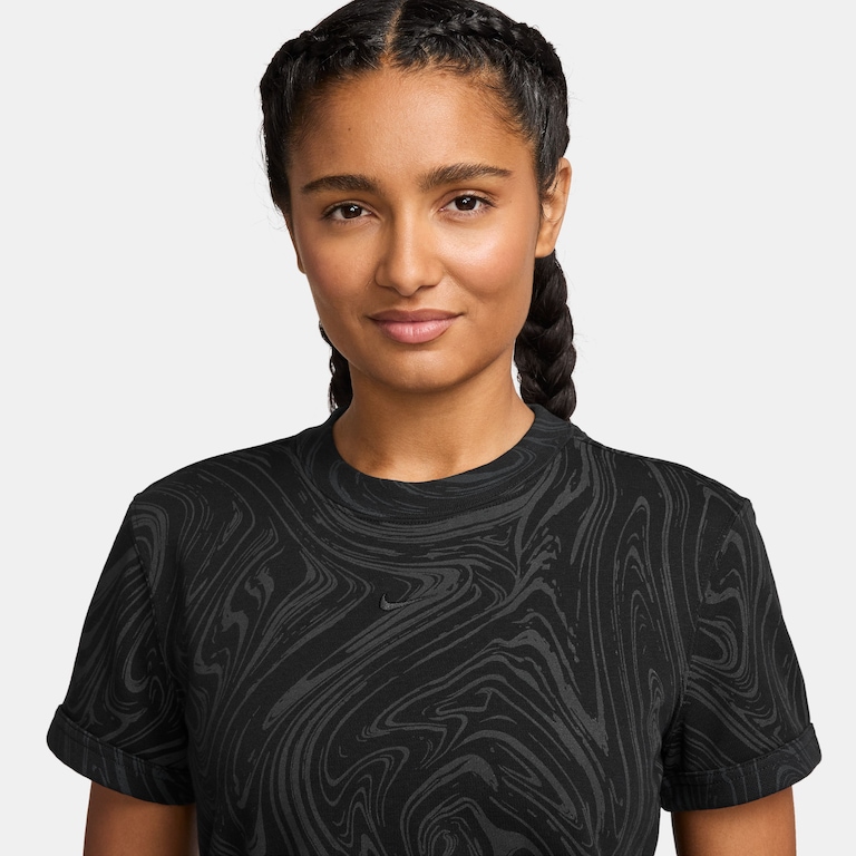 Camiseta Nike Sportswear Chill Feminina - Foto 3