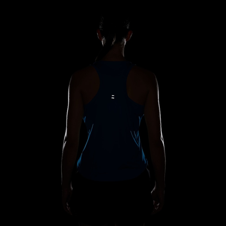 Regata Dri-FIT Nike Swoosh Feminina - Foto 4