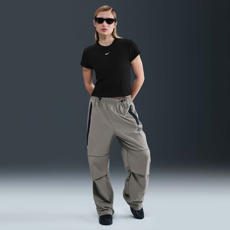 Camiseta Nike Sportswear Feminina - Foto 4