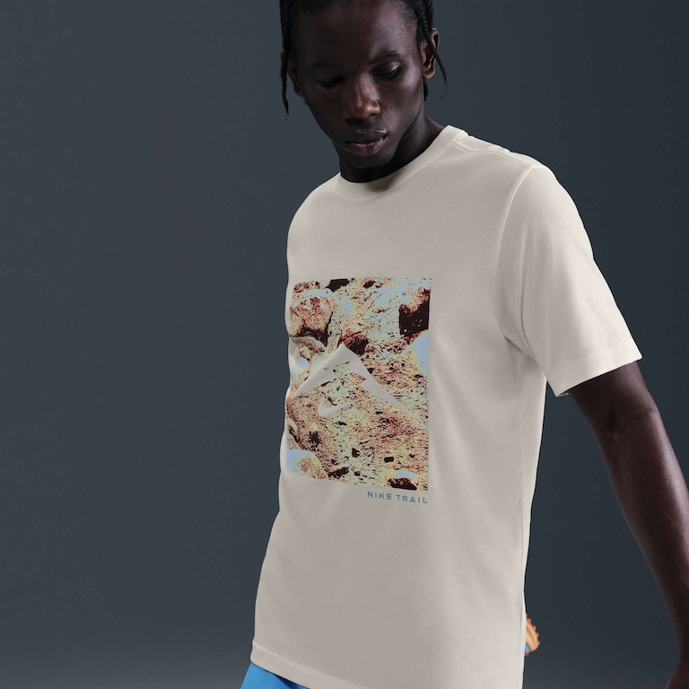 Camiseta Dri-FIT Nike Trail Energy Masculina - Foto 3