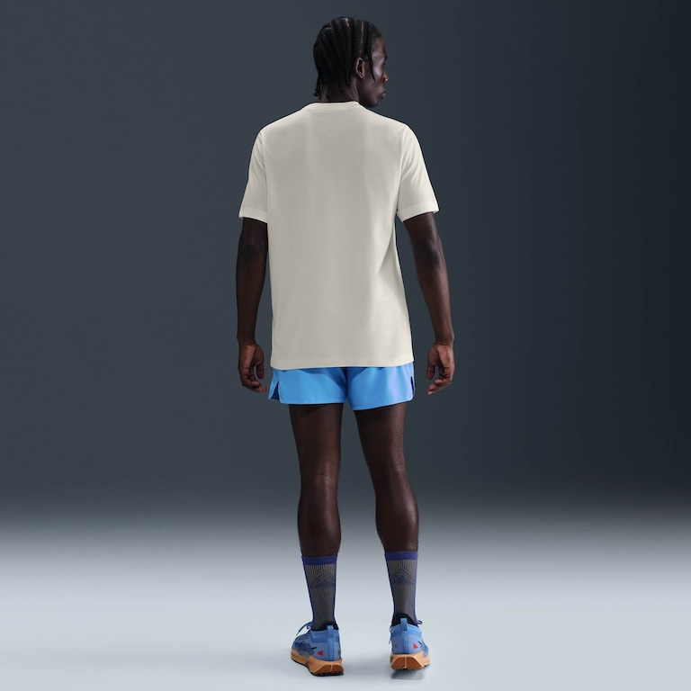 Camiseta Dri-FIT Nike Trail Energy Masculina - Foto 5