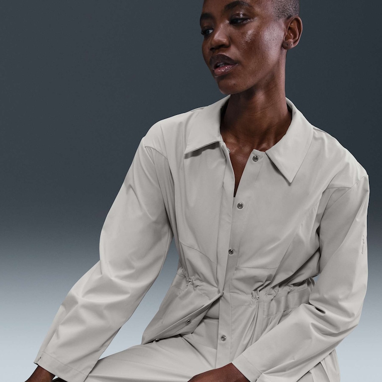 Jaqueta Dri-FIT Nike 24.7 Woven Feminina - Foto 5