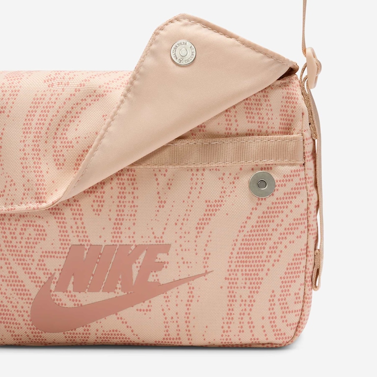 Bolsa Transversal Nike Sportswear Futura 365 Feminina - Foto 5