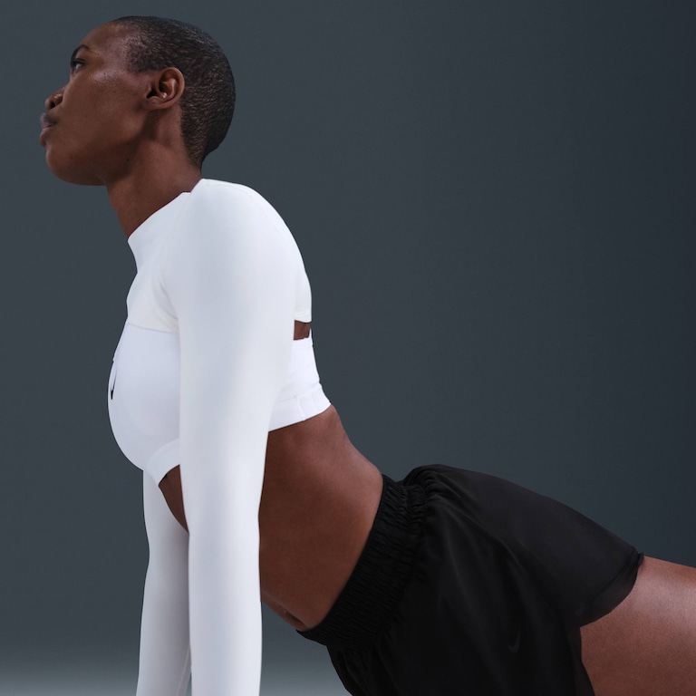 Shorts Dri-FIT Nike One Feminino - Foto 5