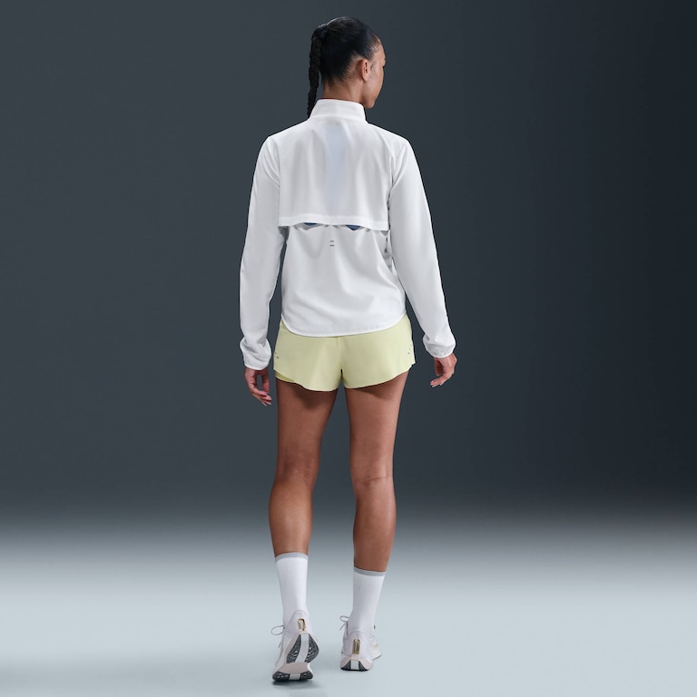 Jaqueta Dri-FIT Nike Swoosh Feminina - Foto 5