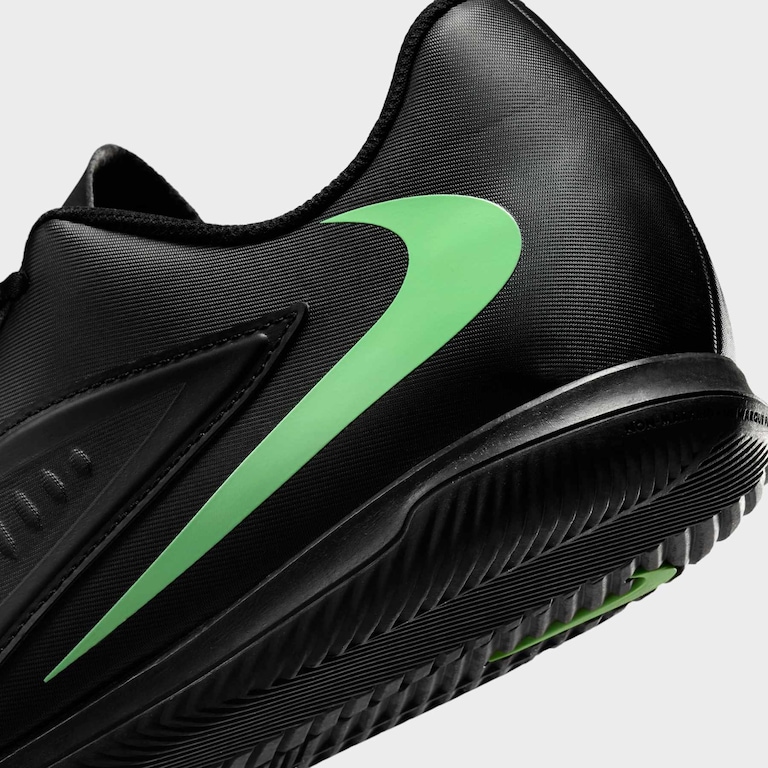 Chuteira Futsal Nike Phantom 6 Club Low - Foto 8