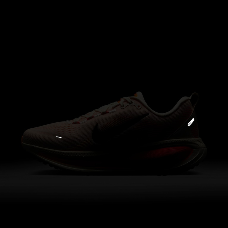 Tênis Nike Vomero 18 Feminino - Foto 11