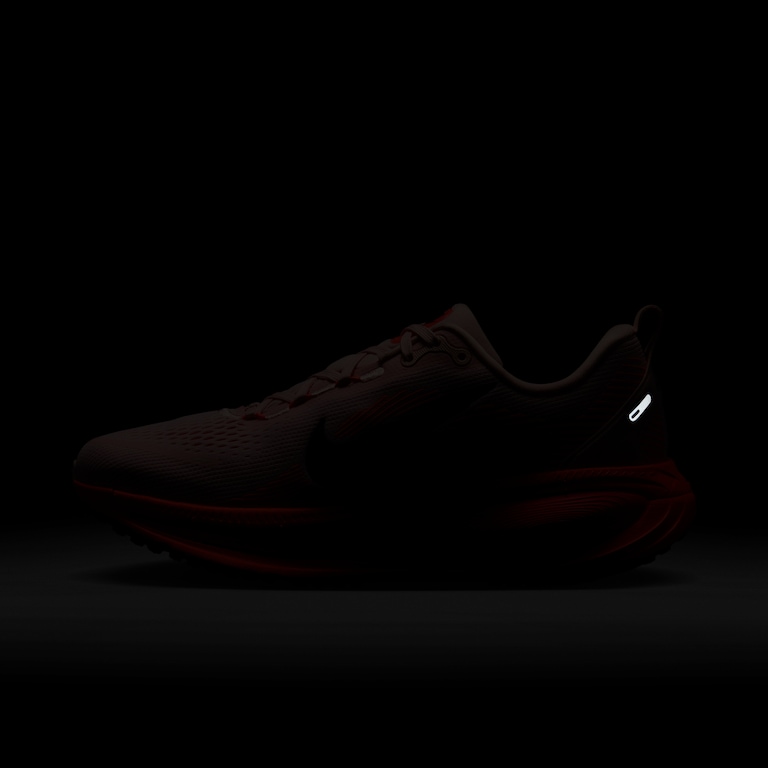 Tênis Nike Vomero 18 Feminino - Foto 11