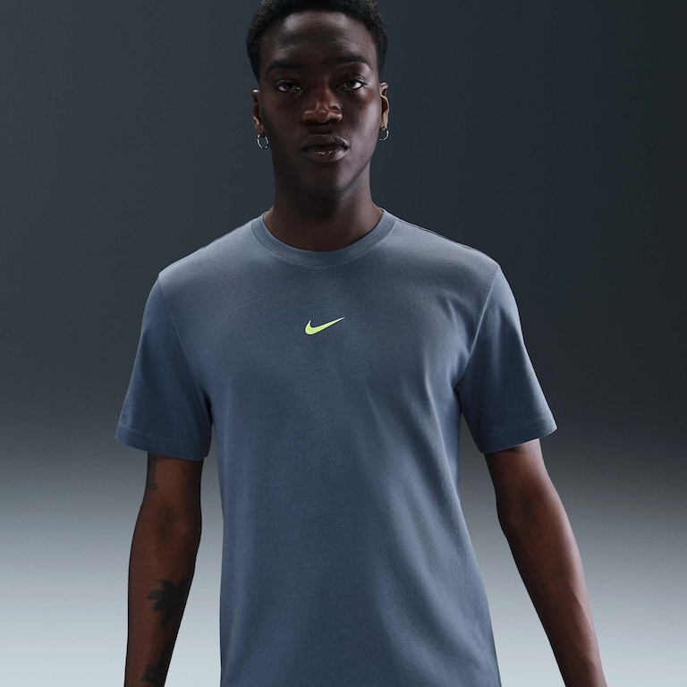 Camiseta Nike Sportswear Unissex - Foto 1