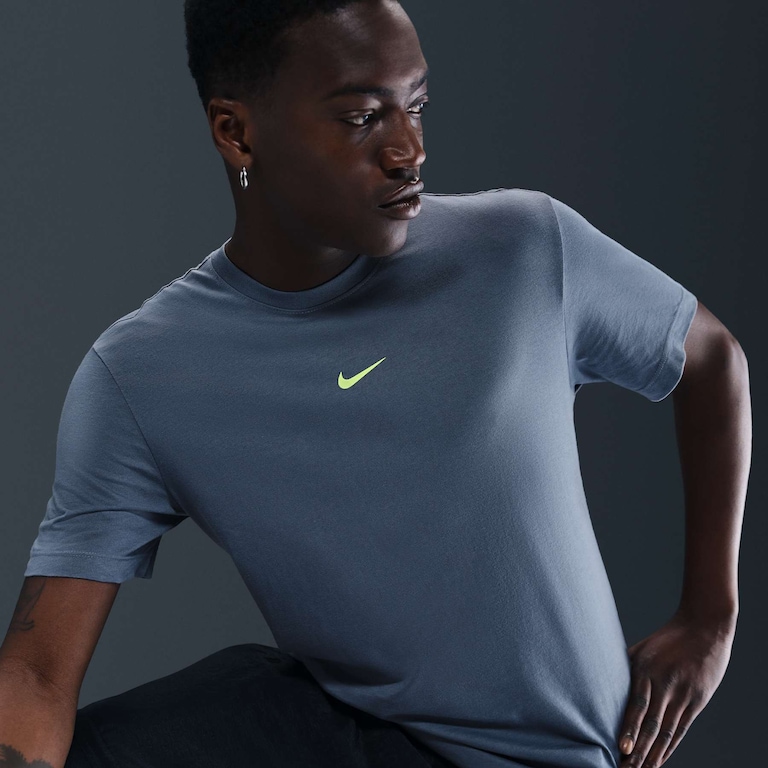 Camiseta Nike Sportswear Unissex - Foto 3