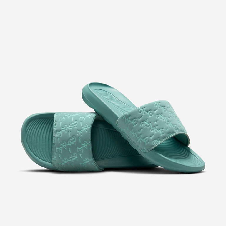 Chinelo Nike Victori One Feminino - Foto 1