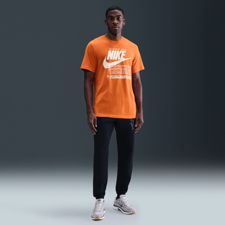 Camiseta Nike Sportswear 6MO Futura Masculina - Foto 4