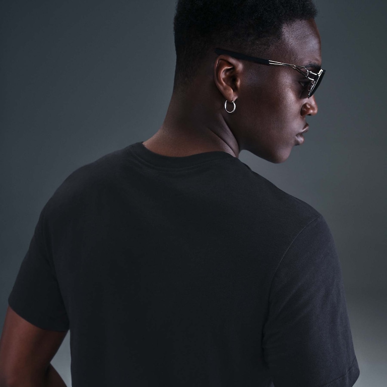 Camiseta Nike Sportswear 6MO Futura Masculina - Foto 2