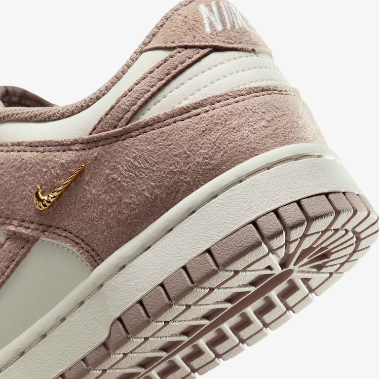 Tênis Nike Dunk Low Feminino - Foto 8