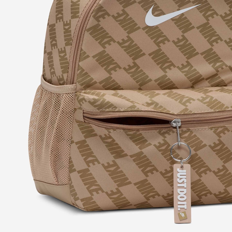 Mochila Nike Brasilia Mini JDI Infantil - Foto 5