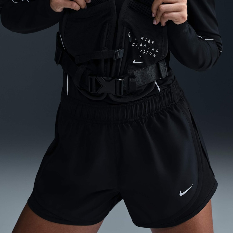 Shorts Nike Dri-FIT Tempo Feminino - Foto 2