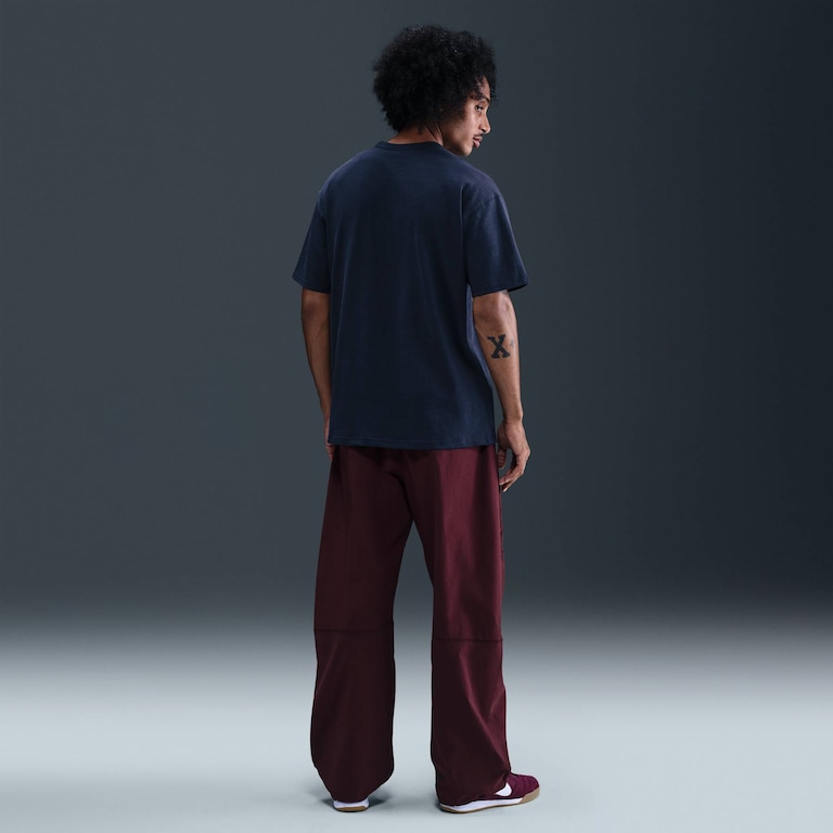 Camiseta Nike Sportswear Essential Masculina - Foto 5