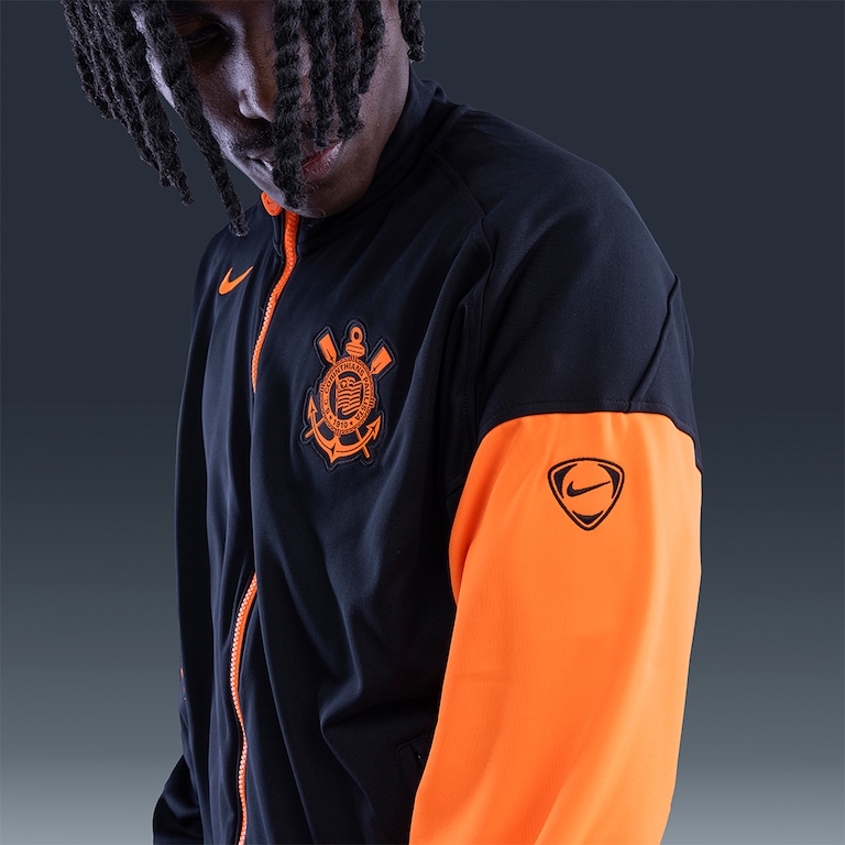Jaqueta Corinthians Nike Total 90 Essential Anthem III Masculina - Foto 2