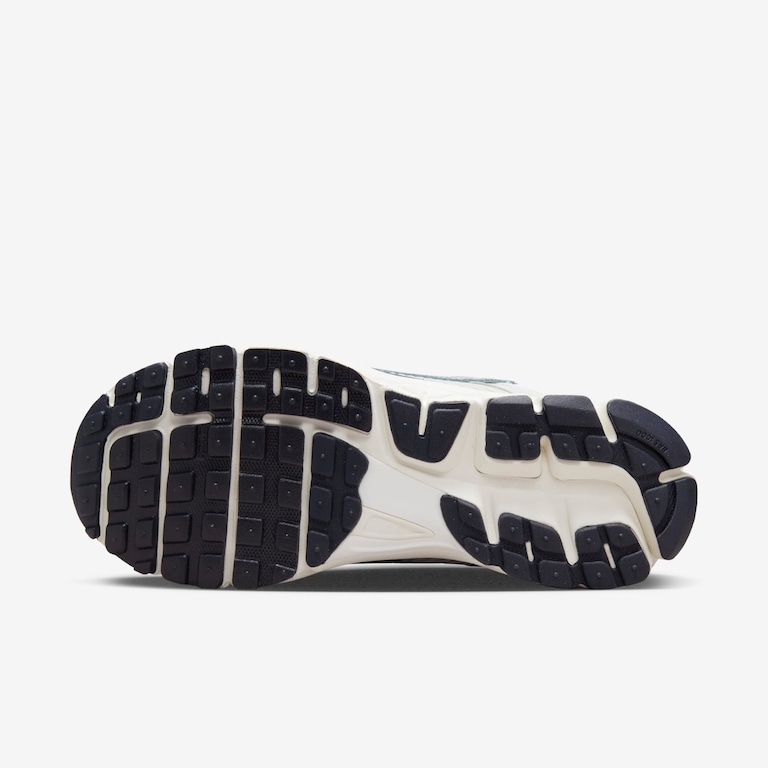 Tênis Nike Zoom Vomero 5 Feminino - Foto 2