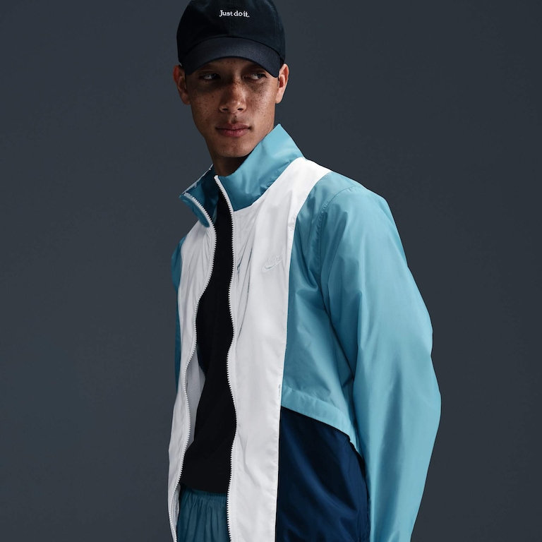 Agasalho Nike Club Woven Masculino - Foto 2