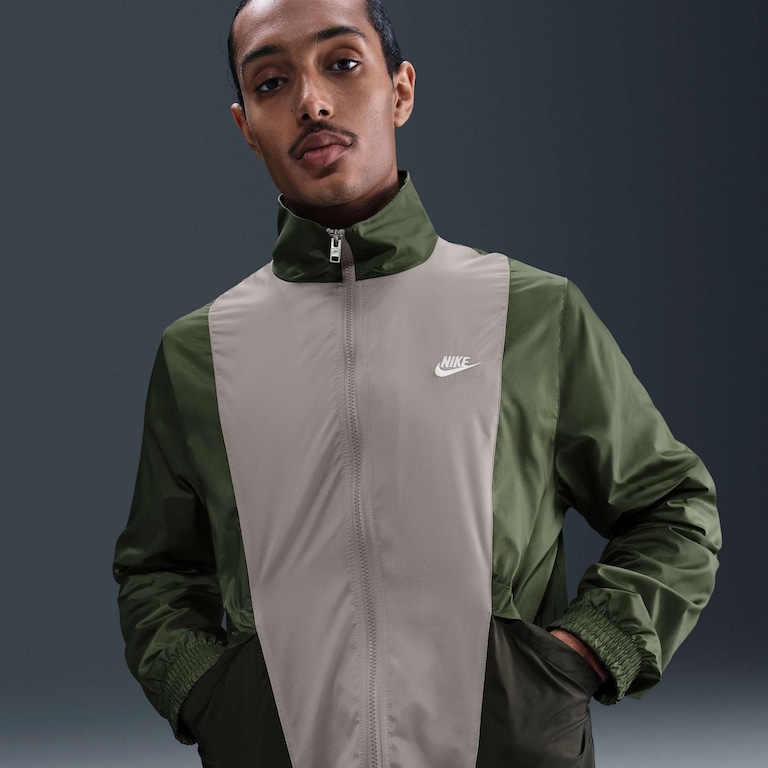 Agasalho Nike Club Woven Masculino - Foto 2