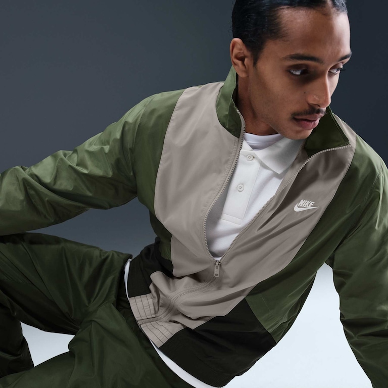 Agasalho Nike Club Woven Masculino - Foto 6