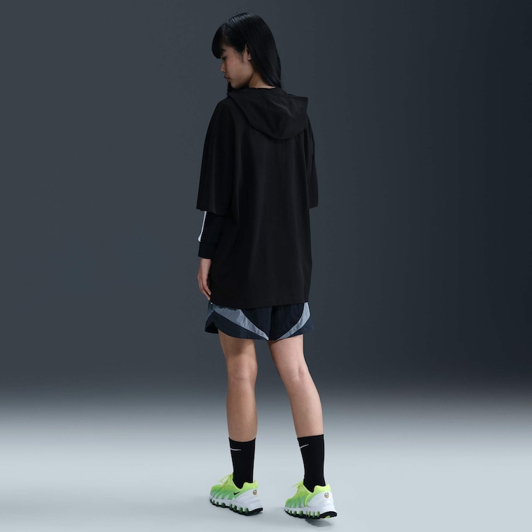 Camiseta Oversized Nike Sportswear Feminina - Foto 5