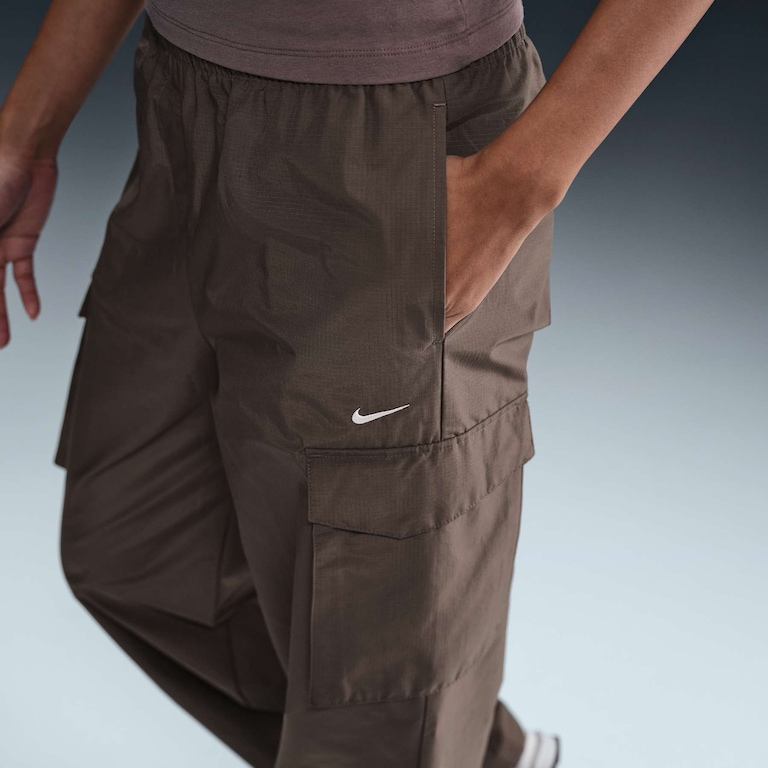 Calça Nike Sportswear Woven Feminina - Foto 5