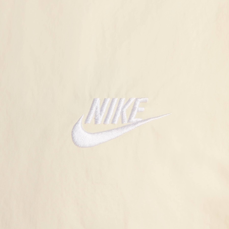 Jaqueta Nike Club Woven Masculina - Foto 4